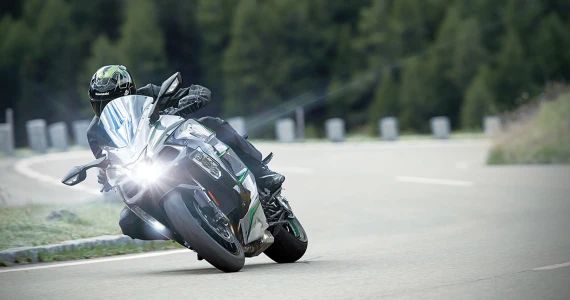 รูปภาพ คาวาซากิ Kawasaki Ninja H2 SX SE+ ปี 2021