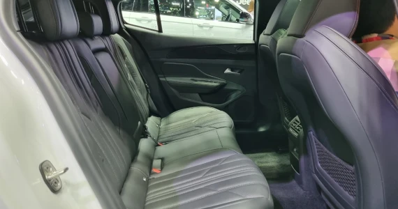 รูปภาพ เปอโยต์ Peugeot 408 GT ปี 2023