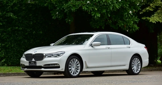 รูปภาพ บีเอ็มดับเบิลยู BMW Series 7 730Ld Pure Excellence ปี 2017