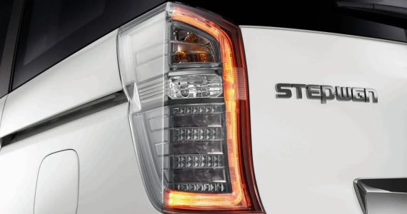 รูปภาพ ฮอนด้า Honda Stepwgn Spada EL ปี 2013