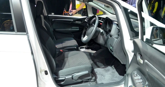 รูปภาพ ฮอนด้า Honda Jazz V+ ปี 2014