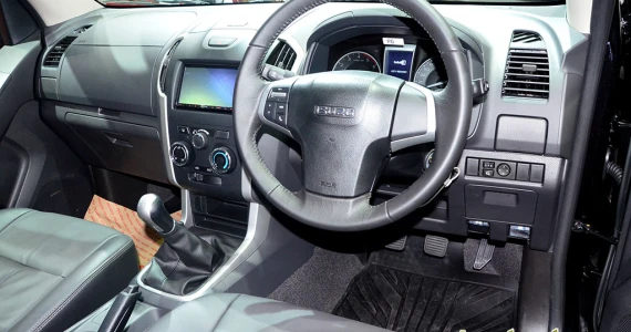 รูปภาพ อีซูซุ Isuzu D-MAX Hi-Lander 2-Door 2.5 Z VGS Turbo ฉลอง 99 ปี อีซูซุ ปี 2015
