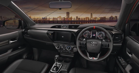 รูปภาพ โตโยต้า Toyota Revo Double Cab 4x2 2.8 GR Sport AT ปี 2024