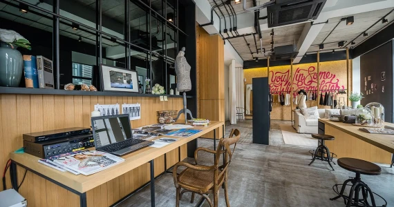 รูปภาพ ดิสทริค เทพารักษ์ (District Theparak)