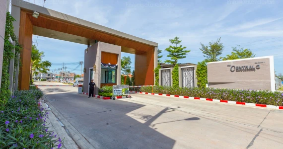 รูปภาพ เดอะ เซ็นทรัล 3 อัสสัมชัญ - ศรีราชา (The Central 3 Assumption - Sriracha)