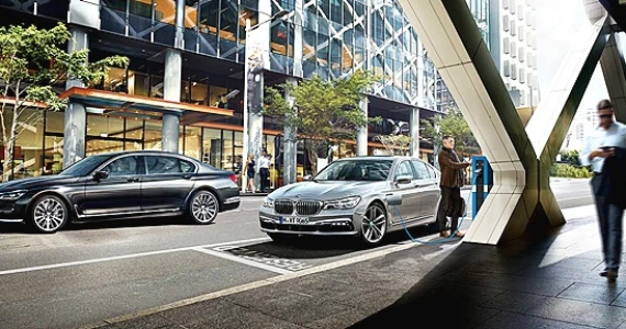 รูปภาพ บีเอ็มดับเบิลยู BMW Series 7 740Le xDrive M Sport ปี 2017