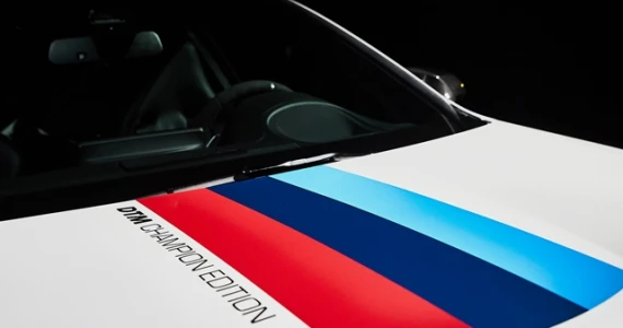 รูปภาพ บีเอ็มดับเบิลยู BMW M4 DTM Champion Edition ปี 2017
