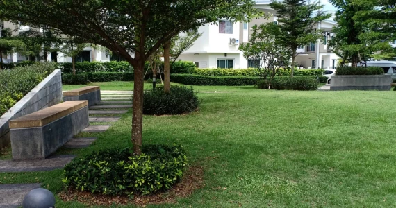 รูปภาพ เดอะ เซ็นทรัล ไลฟ์ สวนเสือ - ศรีราชา (The Central Life Sriracha)