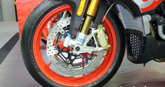 รูปภาพ อาพริเลีย Aprilia Tuono V4 1100 Factory ปี 2016
