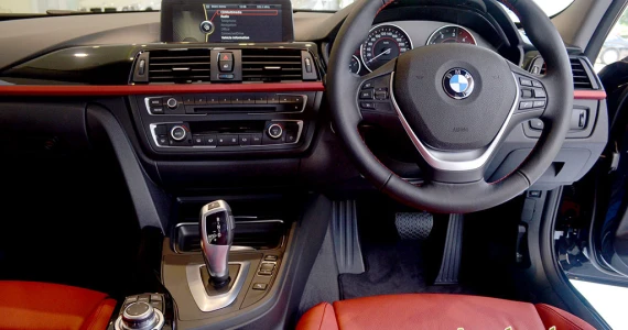 รูปภาพ บีเอ็มดับเบิลยู BMW Series 3 320i M Sport ปี 2015