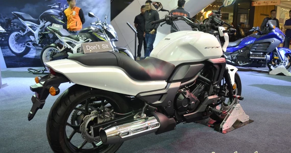 รูปภาพ ฮอนด้า Honda CTX 700NF ปี 2015