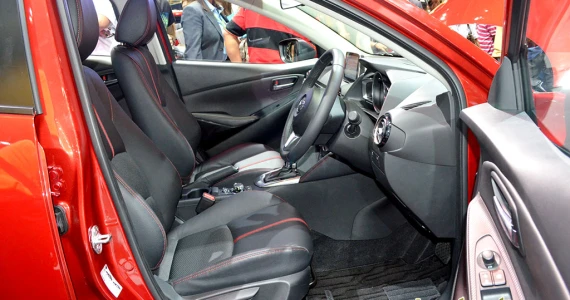 รูปภาพ มาสด้า Mazda 2 Sedan XD High Plus L AT ปี 2015