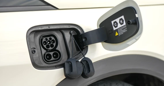 รูปภาพ บีวายดี BYD Dolphin Standard Range ปี 2023