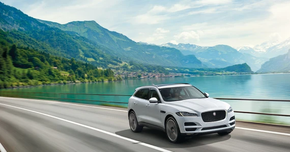 รูปภาพ จากัวร์ Jaguar F-Pace 2.0 Portfolio ปี 2016