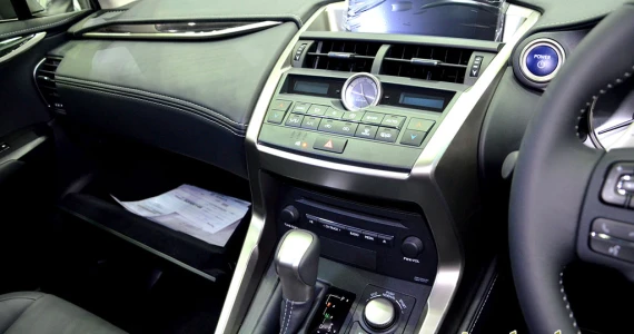 รูปภาพ เลกซัส Lexus NX 300h Luxury ปี 2014