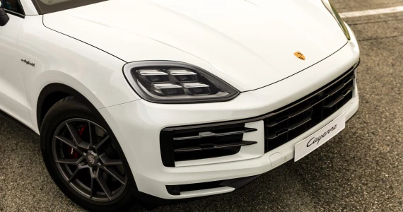 รูปภาพ ปอร์เช่ Porsche Cayenne S E-Hybrid Coupé ปี 2024