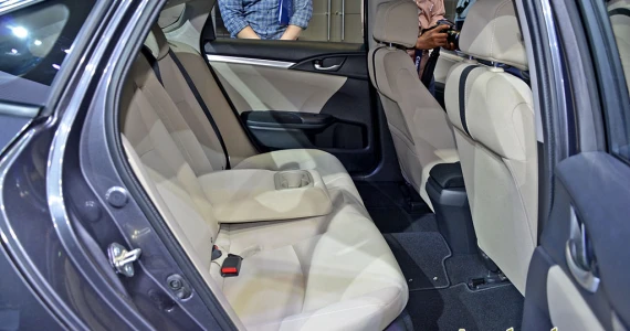 รูปภาพ ฮอนด้า Honda Civic 1.8 E CVT ปี 2018