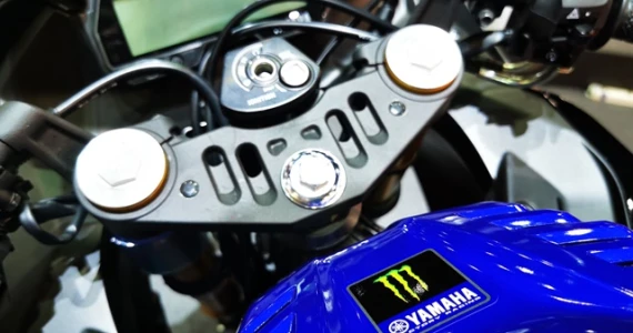รูปภาพ ยามาฮ่า Yamaha YZF-R15 MotoGP Edition MY2019 ปี 2019