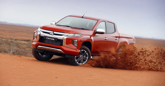 รูปภาพ มิตซูบิชิ Mitsubishi Triton Double Cab PLUS GLS A/T MY 2019 ปี 2019