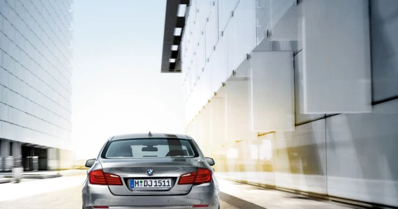 รูปภาพ บีเอ็มดับเบิลยู BMW Series 5 523i ปี 2010