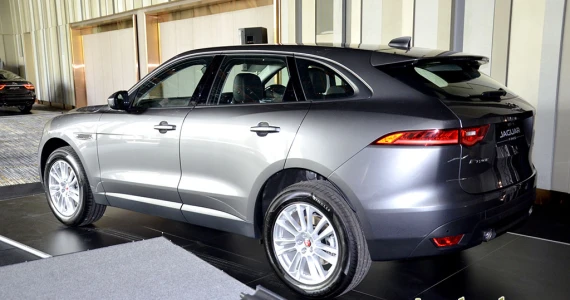 รูปภาพ จากัวร์ Jaguar F-Pace 2.0 Pure ปี 2016