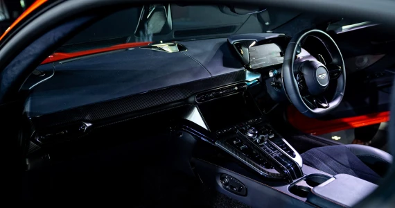 รูปภาพ แอสตัน มาร์ติน Aston Martin Vantage Coupe ปี 2025