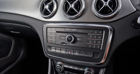 รูปภาพ เมอร์เซเดส-เบนซ์ Mercedes-benz CLA-Class CLA 250 AMG Dynamic ปี 2015