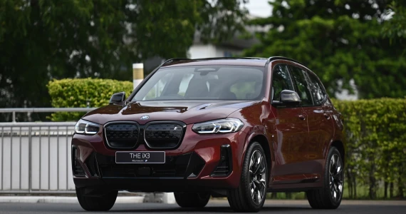 รูปภาพ บีเอ็มดับเบิลยู BMW i iX3 M Sport Pro ปี 2023