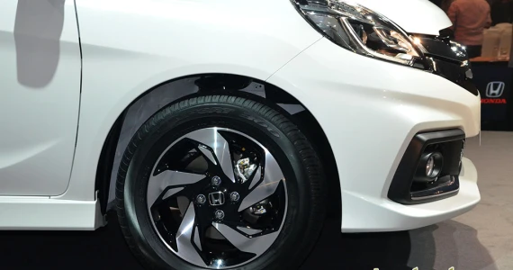 รูปภาพ ฮอนด้า Honda Mobilio RS AT ปี 2014