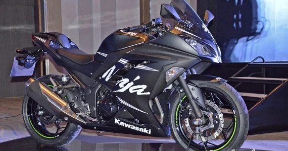 รูปภาพ คาวาซากิ Kawasaki Ninja 300 ABS Winter Test ปี 2016