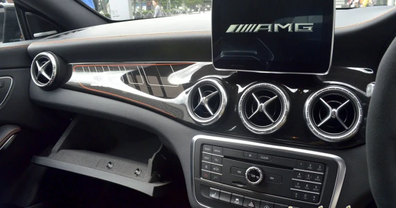 รูปภาพ เมอร์เซเดส-เบนซ์ Mercedes-benz AMG CLA 45 AMG 4Matic ปี 2014