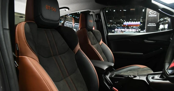 รูปภาพ มาสด้า Mazda BT-50 DBL 3.0 XTR HI-RACER 6AT ปี 2024