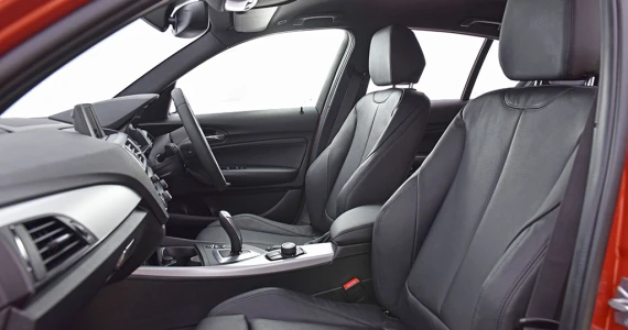 รูปภาพ บีเอ็มดับเบิลยู BMW Series 1 118i Sport ปี 2015