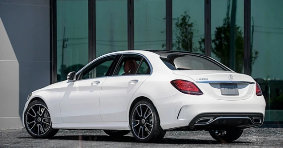 รูปภาพ เมอร์เซเดส-เบนซ์ Mercedes-benz C-Class C 220 d AMG Dynamic ปี 2018
