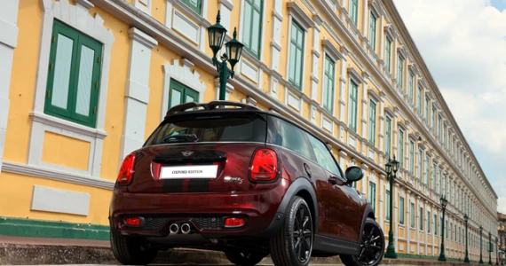 รูปภาพ มินิ Mini Hatch 3 Door Cooper S Oxford Edition ปี 2018