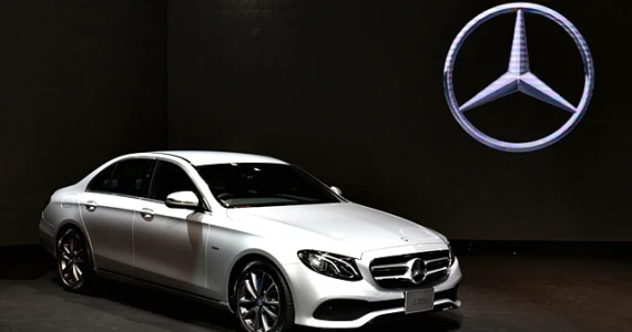รูปภาพ เมอร์เซเดส-เบนซ์ Mercedes-benz E-Class E 300 e Avantgarde ปี 2019