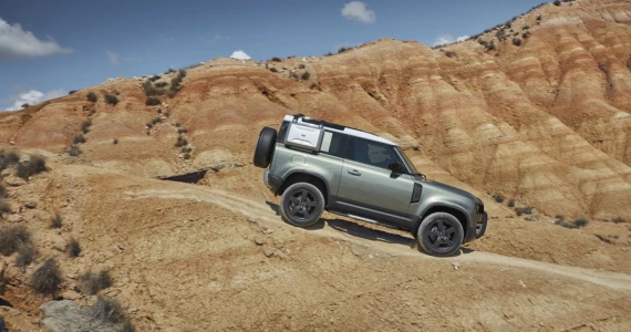 รูปภาพ แลนด์โรเวอร์ Land Rover Defender 90 Petrol 2.0 SE Ingenium ปี 2020