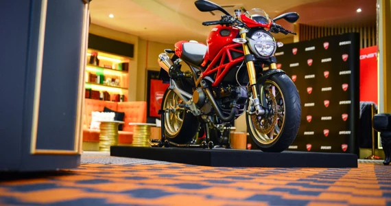 รูปภาพ ดูคาติ Ducati Monster 797 (สีขาว, สีดำ) ปี 2017