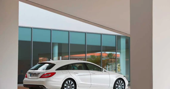รูปภาพ เมอร์เซเดส-เบนซ์ Mercedes-benz CLS-Class CLS250 D Shooting Brake AMG Premium ปี 2012
