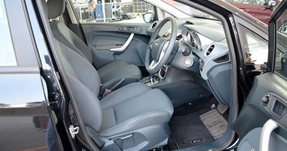 รูปภาพ ฟอร์ด Ford Fiesta 4Dr 1.6 Sport+ PowerShift ปี 2013
