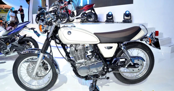 รูปภาพ ยามาฮ่า Yamaha SR400 (Standard) ปี 2014