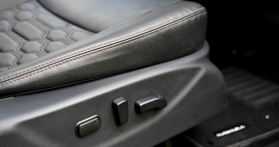 รูปภาพ นิสสัน Nissan Navara King Cab Calibre V 7AT ปี 2020
