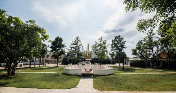 รูปภาพ อุไรสิริ ไลท์ ดอนทอง x ประชาสุข (Uraisiri Lite Donthong x Prachasuk)