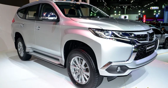 รูปภาพ มิตซูบิชิ Mitsubishi Pajero Sport 2WD GT ปี 2017