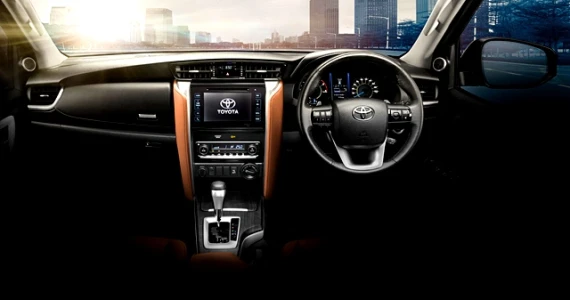รูปภาพ โตโยต้า Toyota Fortuner 2.8V MY2017 ปี 2017