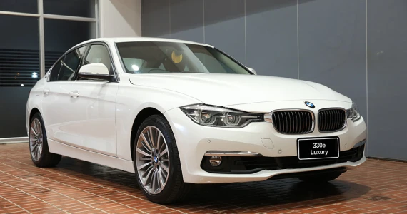 รูปภาพ บีเอ็มดับเบิลยู BMW Series 3 330e (Iconic) ปี 2018