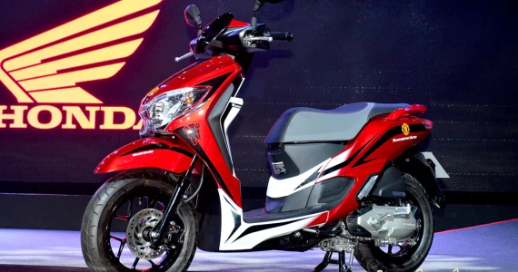 รูปภาพ ฮอนด้า Honda Moove Manchester United Limited Edition ปี 2015