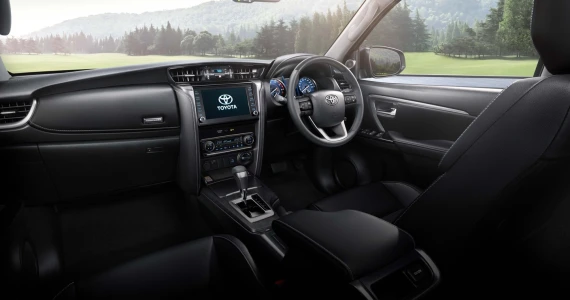 รูปภาพ โตโยต้า Toyota Fortuner 2.4 Leader V AT ปี 2023