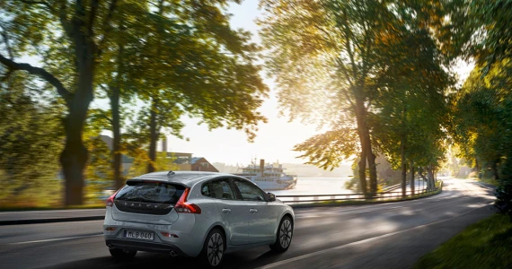 รูปภาพ วอลโว่ Volvo V40 T4 Momentum ปี 2017