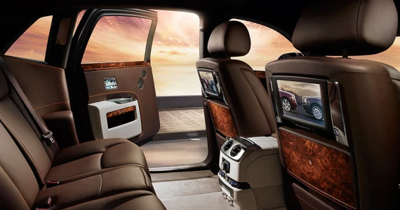 รูปภาพ โรลส์-รอยซ์ Rolls-Royce Ghost Series II Extended Wheel base ปี 2014
